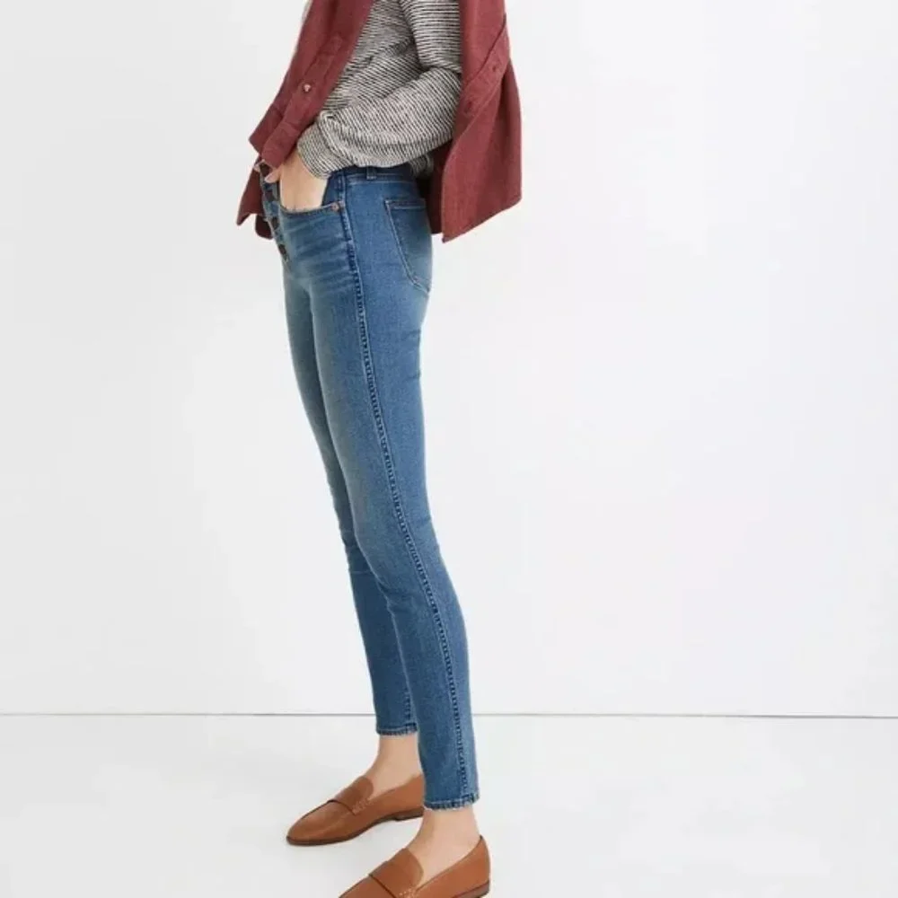 Madewell 10" High Rise Skinny Jeans - Picture 3 of 16